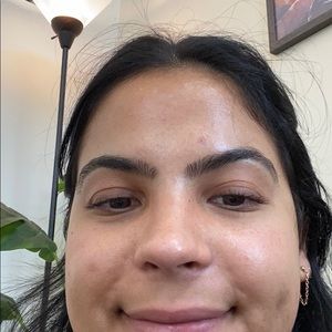 Meet your Posher, Alexia